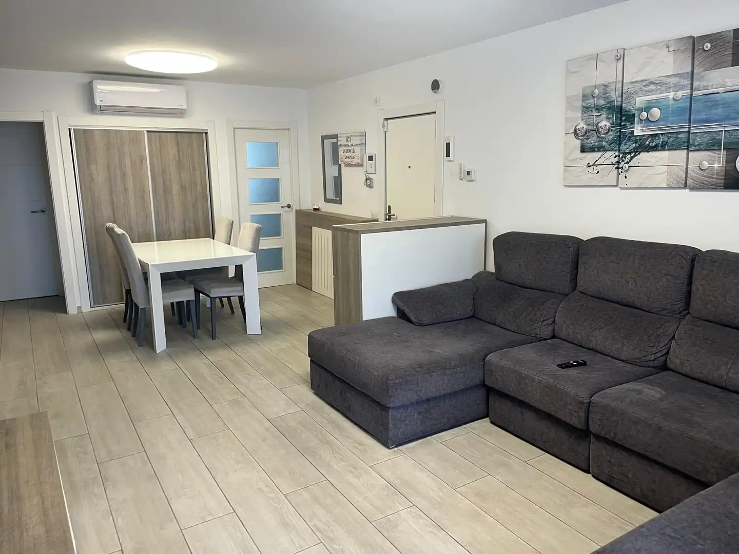 Living room of Ground floor for sale in Calafell  with Air Conditioner, Heating and Parquet flooring