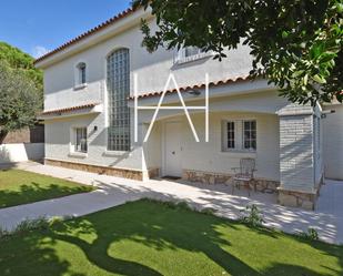 Exterior view of House or chalet for sale in Premià de Dalt  with Air Conditioner, Heating and Swimming Pool