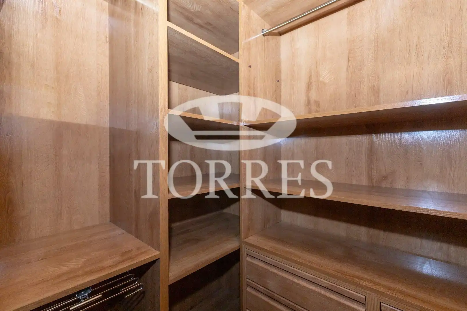 Habitación de Piso en venta en Málaga con Aire acondicionado, Parquet y Piscina comunitaria
