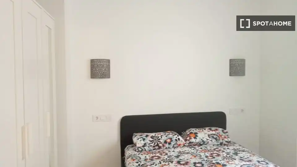 Appartamento con terrazza in affitto a Ciutat Vella, imagen 14