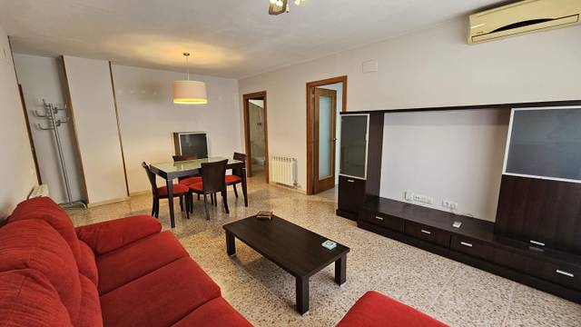 Dúplex en Alquiler en Carrer de Sant Jordi en Plaça Catalunya - Escola Industrial