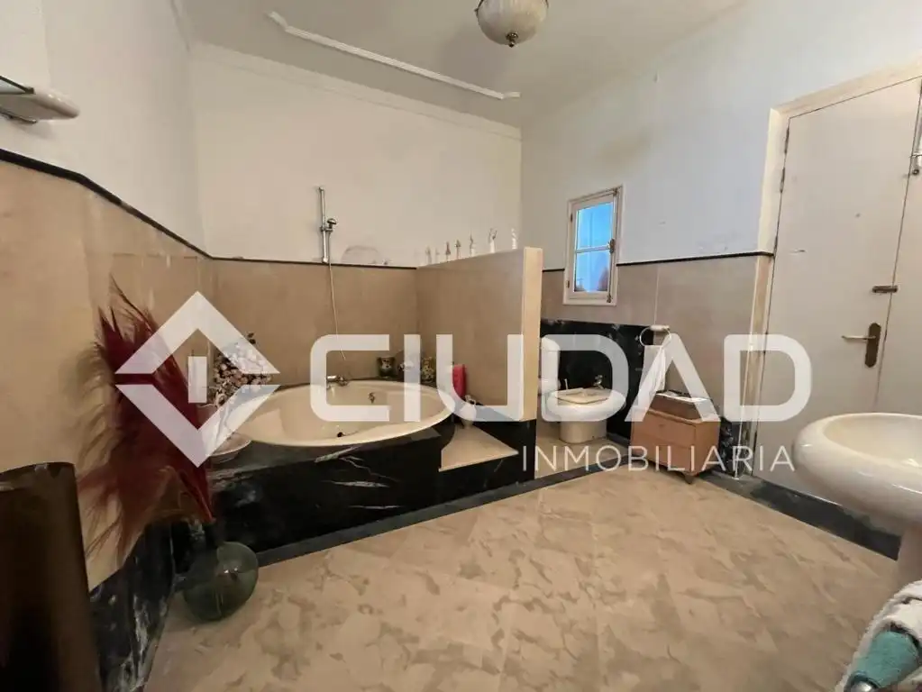 Bathroom of Houses for sale in Sanlúcar de Barrameda  with Terrace, Storage room and Balcony