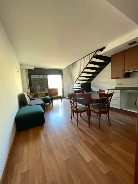 Sala de estar de Dúplex en venta en Rubí con Calefacción, Parquet y Terraza