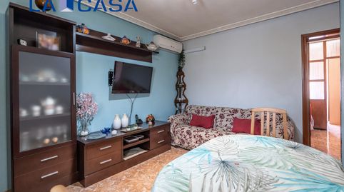 Foto 5 de Piso en venta en Pradolongo, Madrid Capital