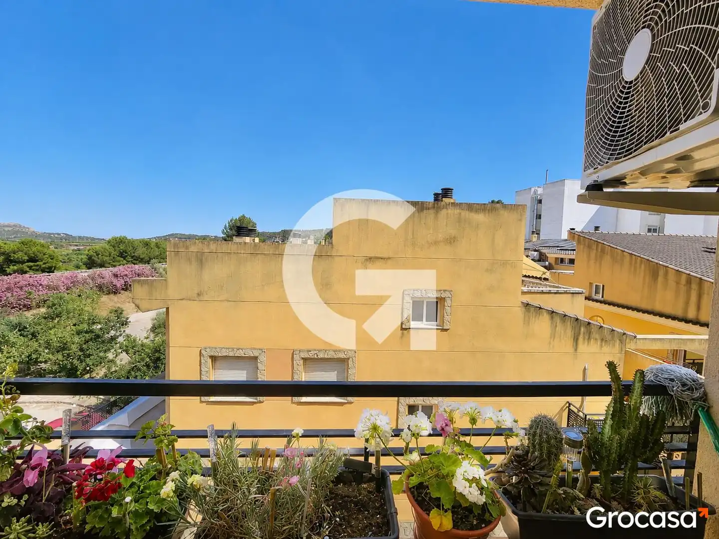 Balcony of Flat for sale in Gilet