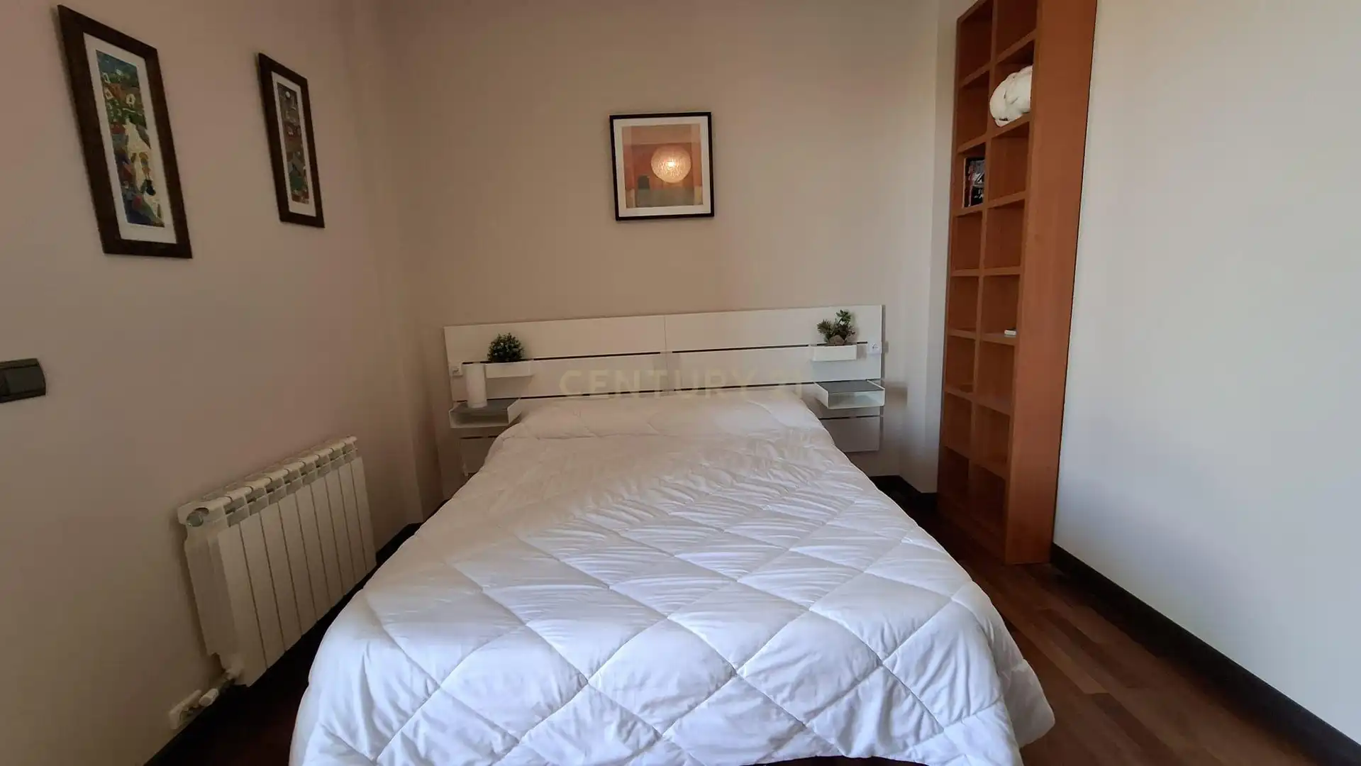 Dormitori de Casa o xalet en venda en La Zubia amb Aire condicionat, Jardí privat i Traster