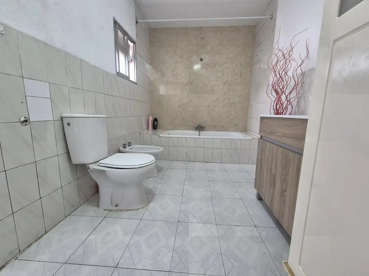 Baño de Ático en venta en Montijo con Calefacción y Terraza