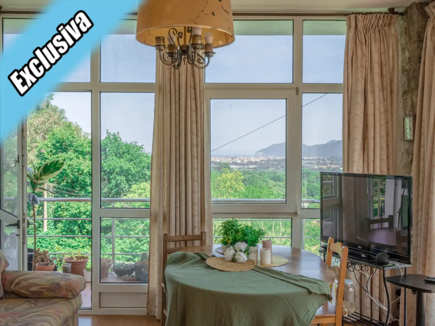 Comedor de Casa o chalet en venta en Arnuero con Calefacción, Jardín privado y Terraza