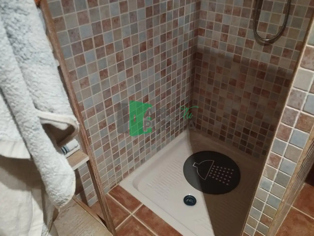 Bany de Casa o xalet en venda en Ourense Capital  amb Calefacció, Jardí privat i Moblat