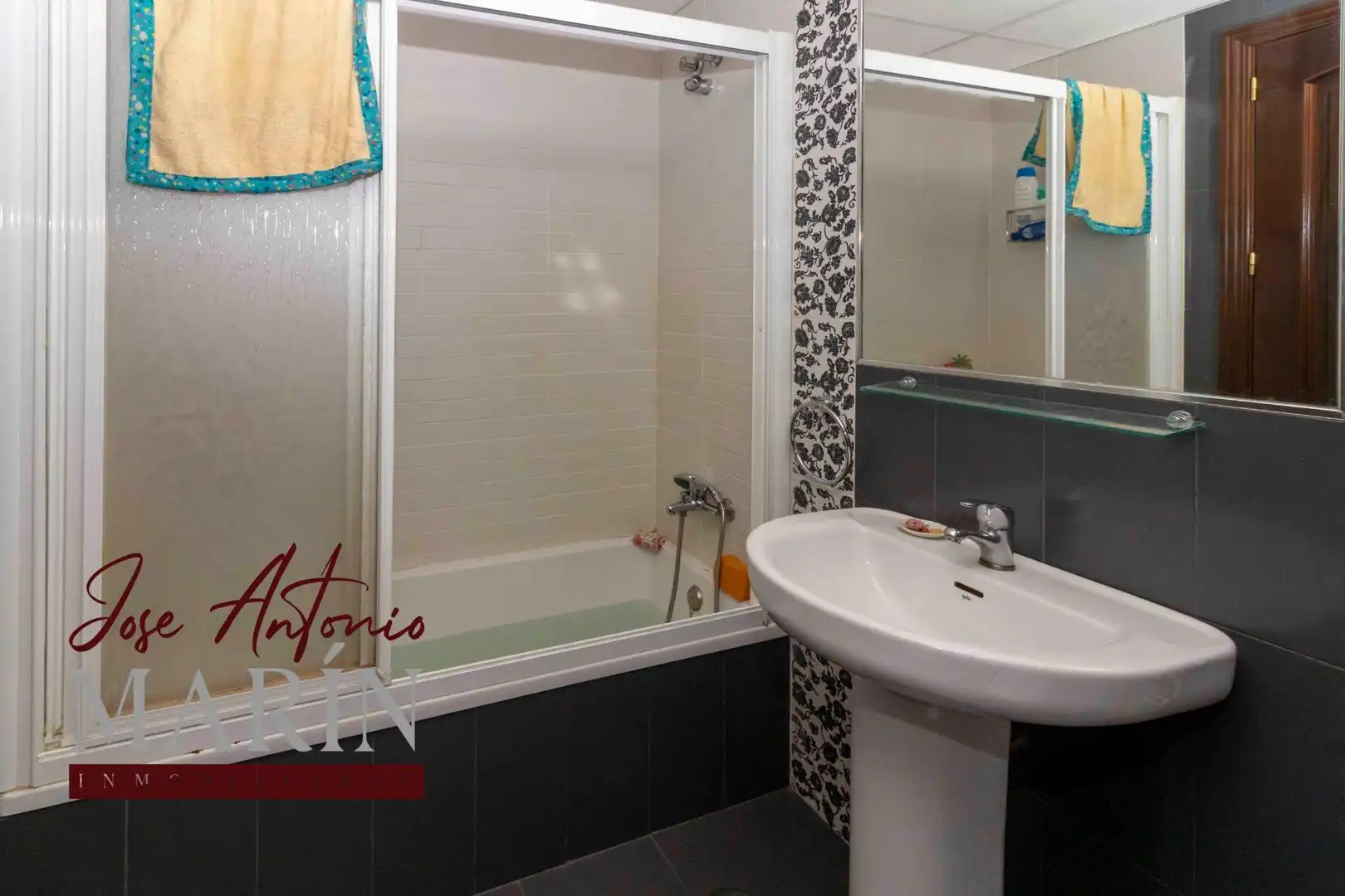 Baño de Piso en venta en Badajoz con Aire acondicionado