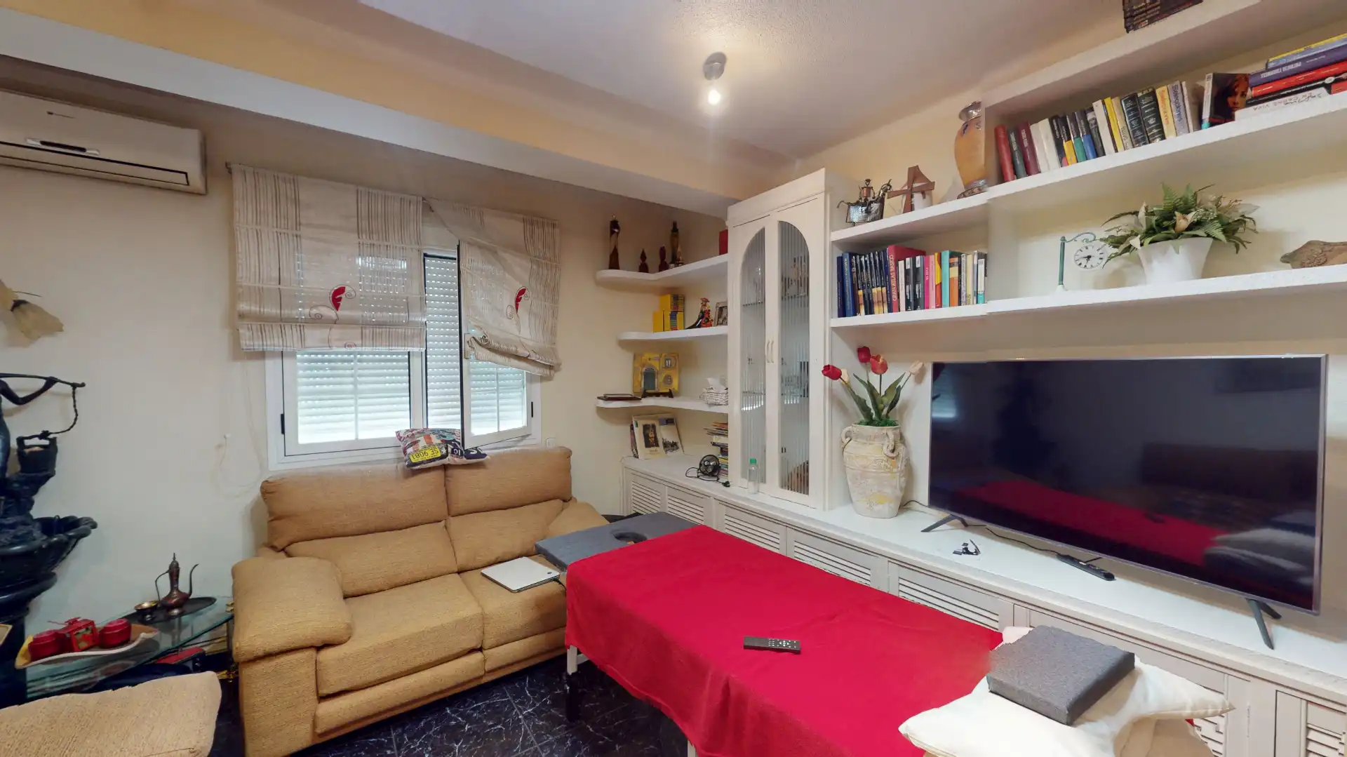 Sala d'estar de Pis en venda en Albacete amb Aire condicionat i Calefacció