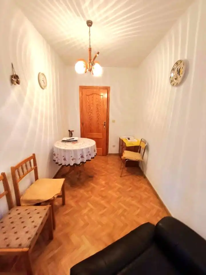 Comedor de Piso en venta en Madrid con Calefacción, Parquet y Terraza