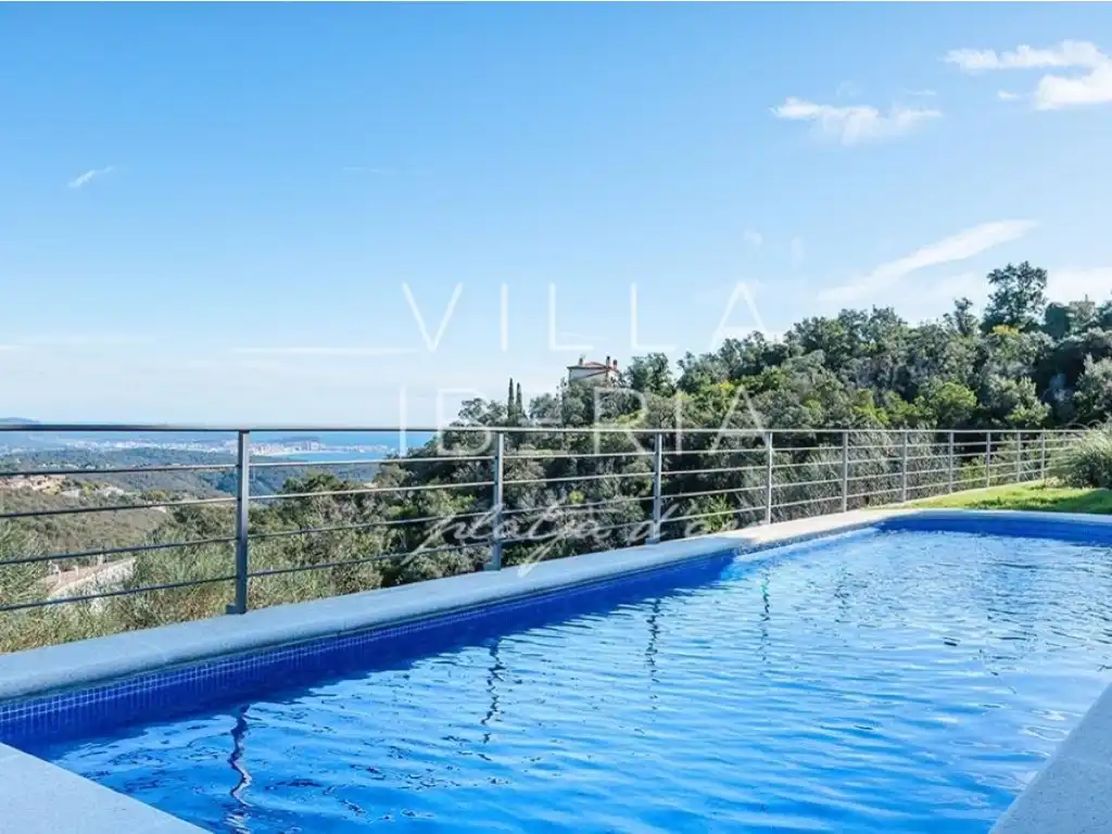 Haus mit Pool zum Verkauf in Calle Gavarres
