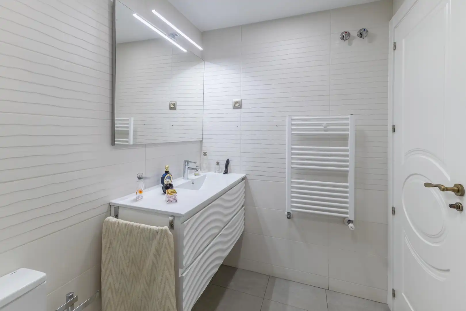 Baño de Piso en venta en Madrid con Aire acondicionado, Calefacción y Terraza