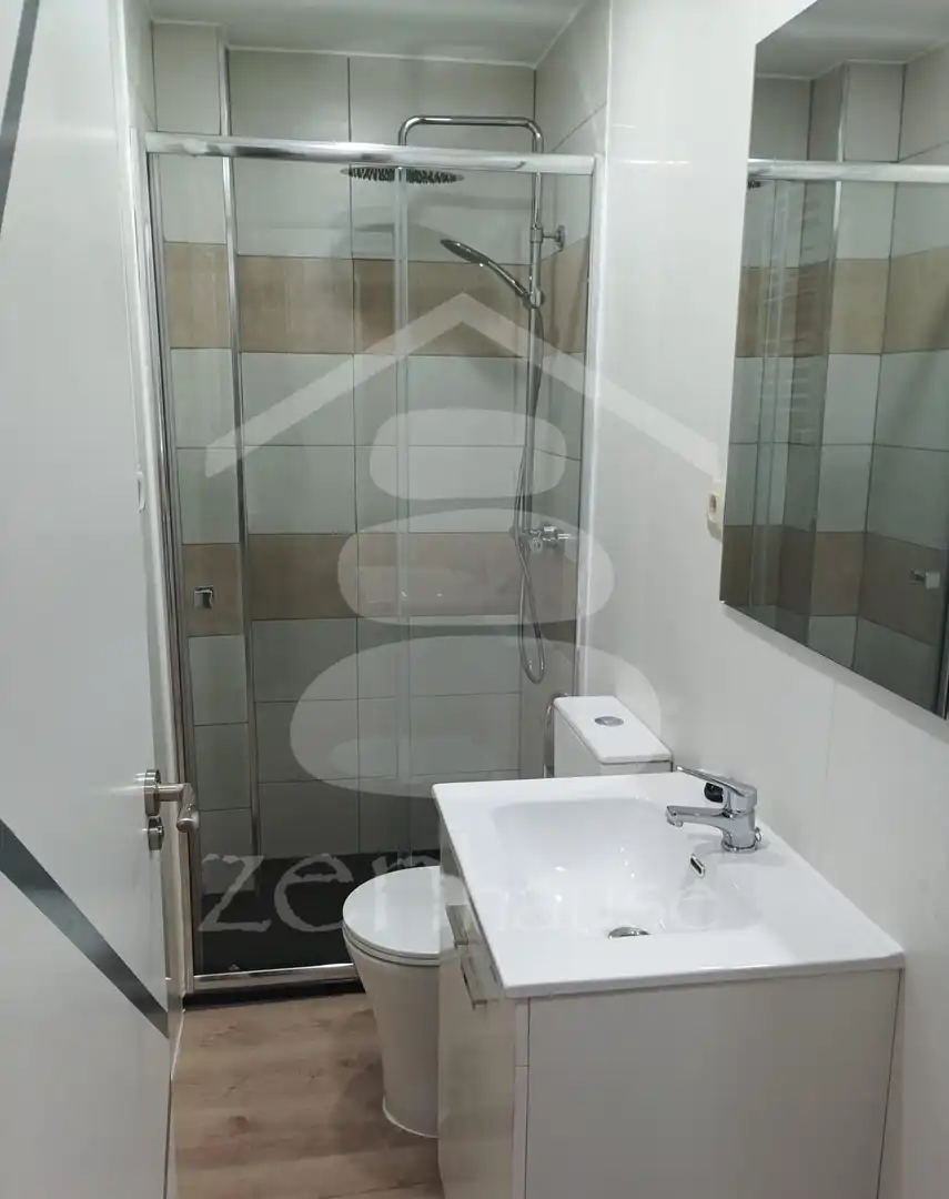 Bany de Pis en venda en Getafe amb Aire condicionat i Calefacció