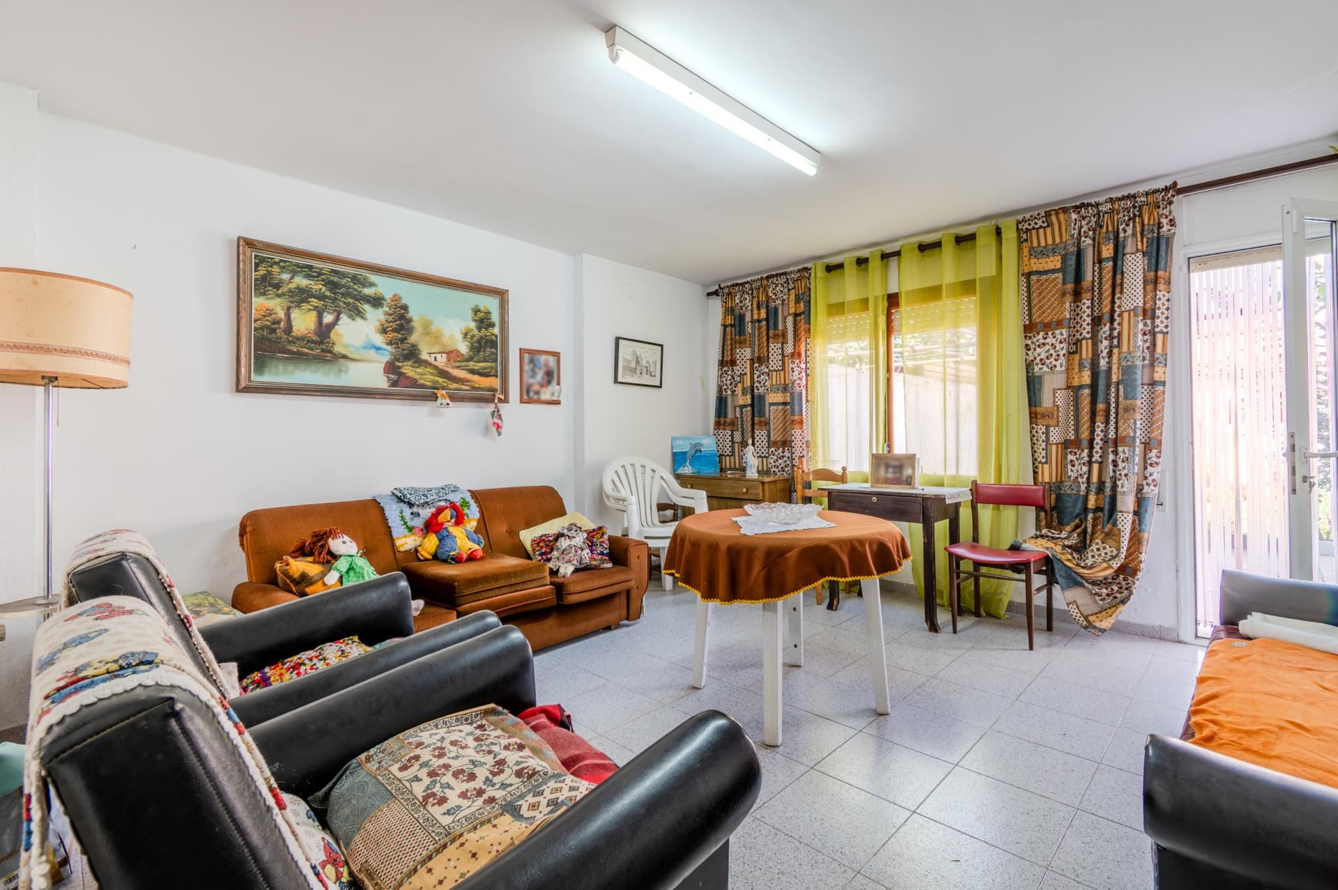Living room of Single-family semi-detached for sale in Salt  with Heating, Private garden and Terrace