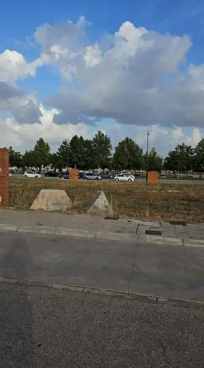 Terrenys i solars en venda a Carrazayde, imagen 3