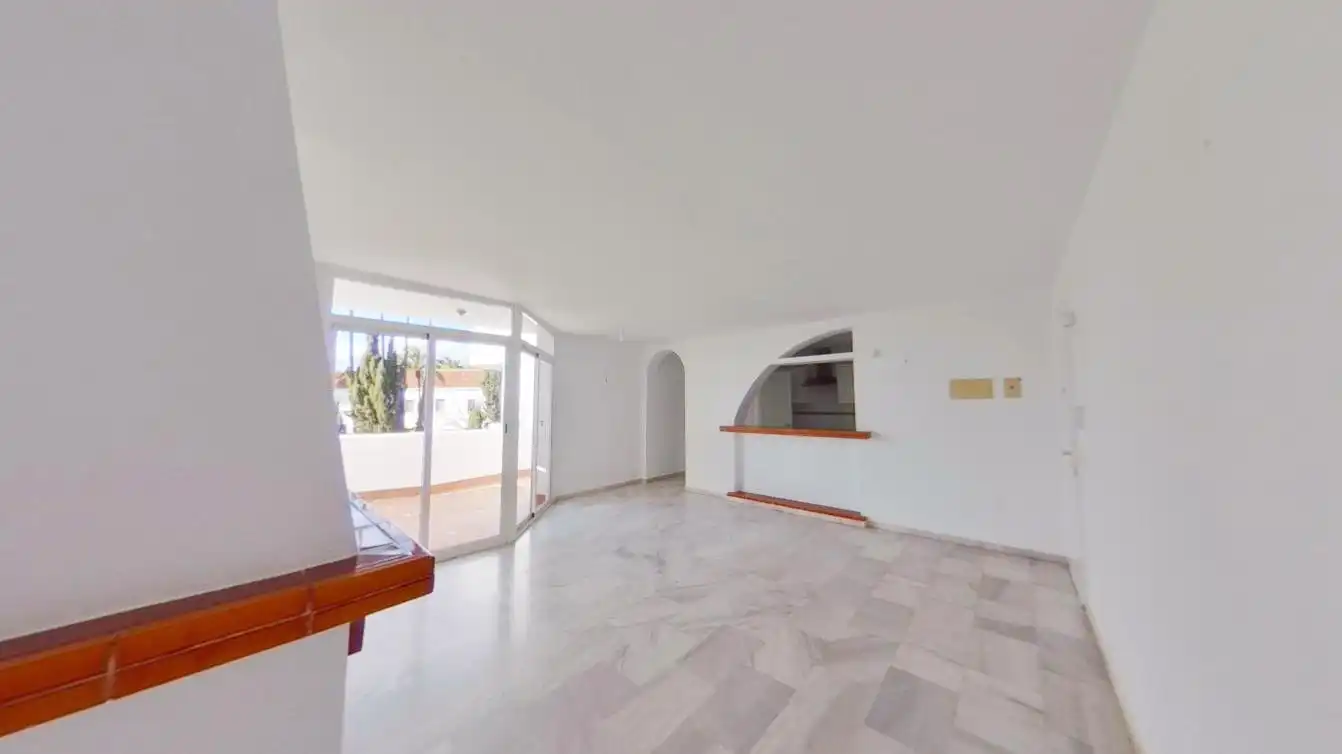 Piso en venta en Av España de Calahonda , Calahonda