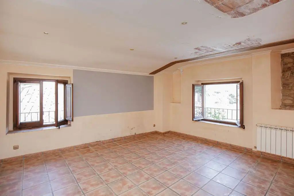 Sala de estar de Dúplex en venta en Mieres (Girona) con Calefacción