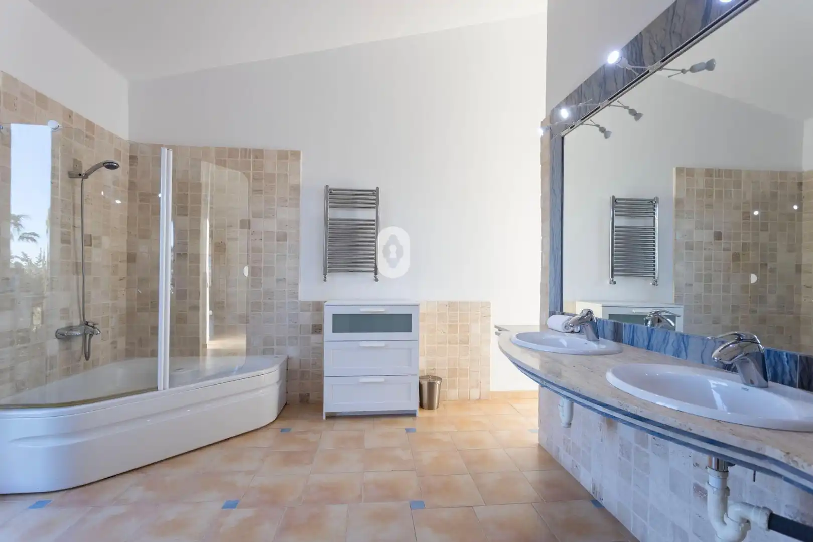 Bathroom of Country homes for sale in Inca  with Air Conditioner, Private garden and Terrace