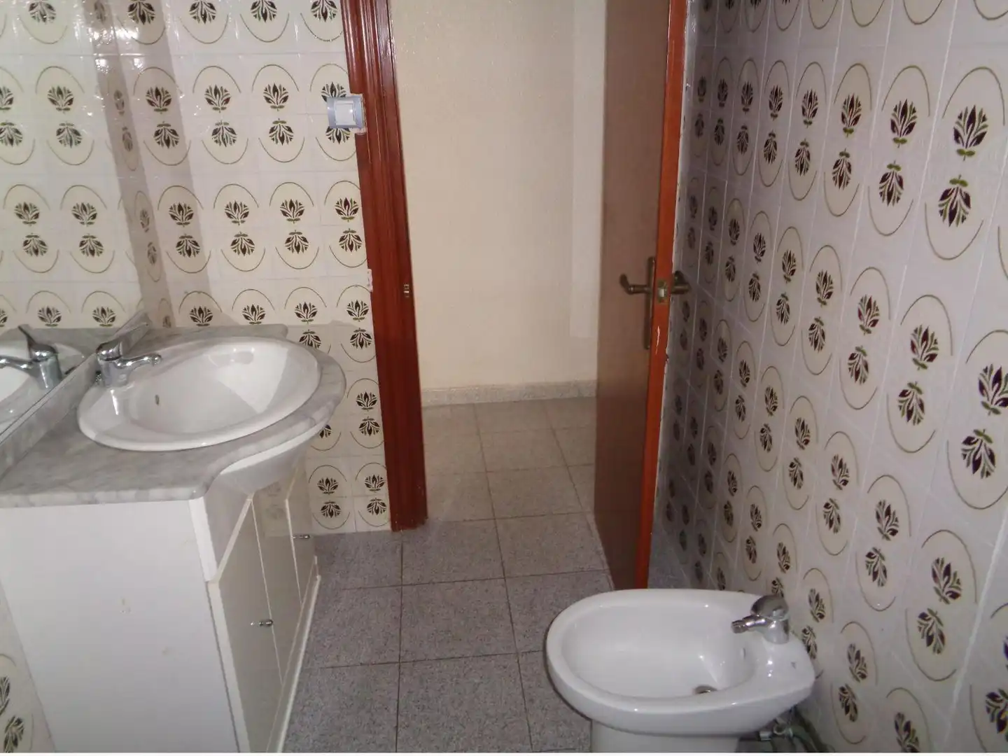 Bathroom of Flat for sale in Elda