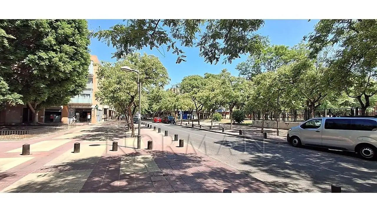 Vista exterior de Local en venta en Murcia con Aire acondicionado