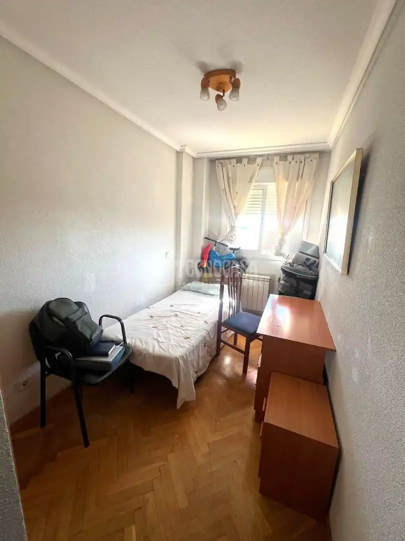 Habitación de Piso en venta en Parla con Calefacción, Parquet y Trastero