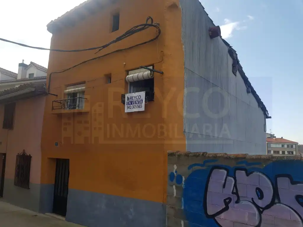 Casa adosada en venda a Calle San Felices, Haro