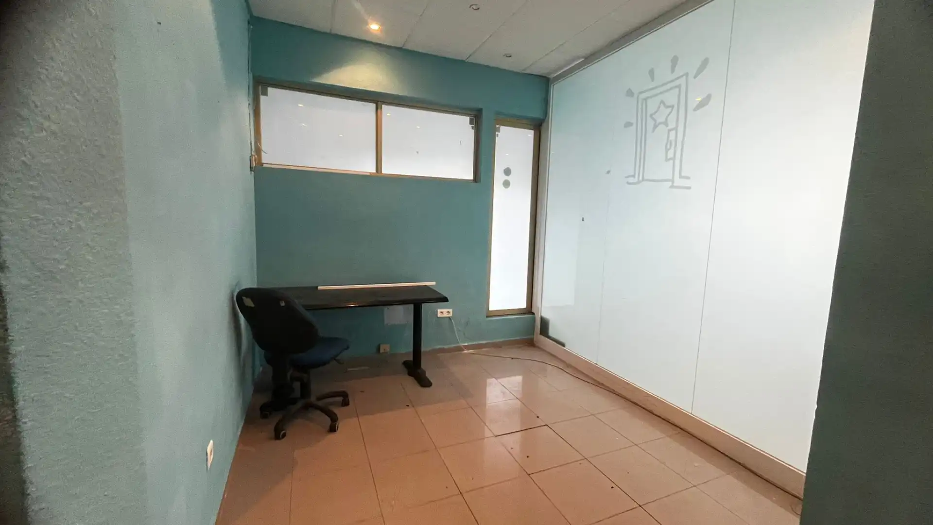 Office for rent in Salou  with Air Conditioner and Heating