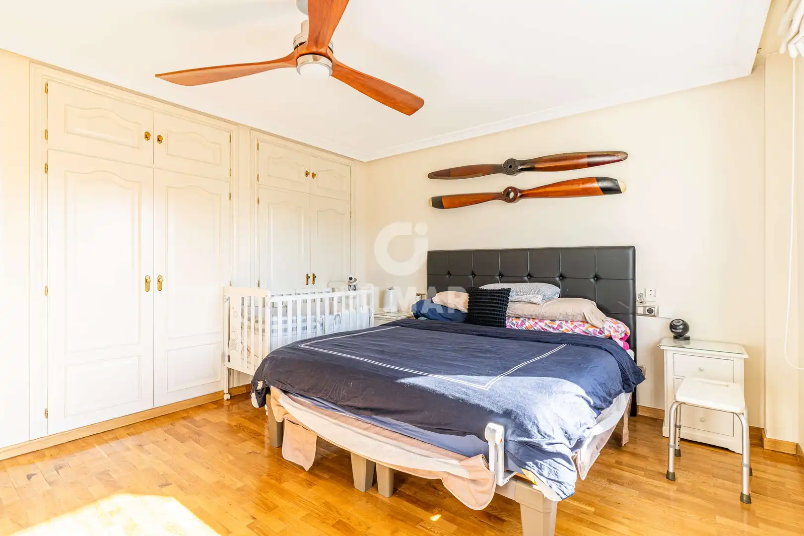Bedroom of Detached homes for sale in Pozuelo de Alarcón  with Heating, Private garden and Swimming Pool