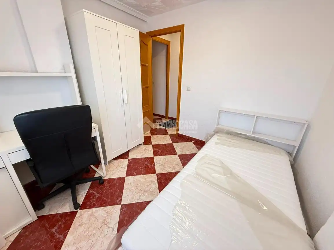 Habitación de Piso de alquiler en Getafe con Aire acondicionado y Calefacción