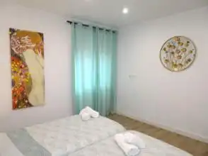 Habitación de Piso de alquiler en Gijón  con Calefacción, Parquet y Amueblado
