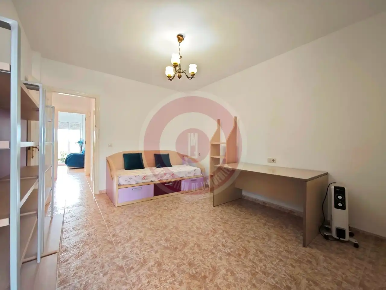 Dormitori de Casa adosada en venda en Vélez-Málaga amb Terrassa, Alarma i Piscina comunitària