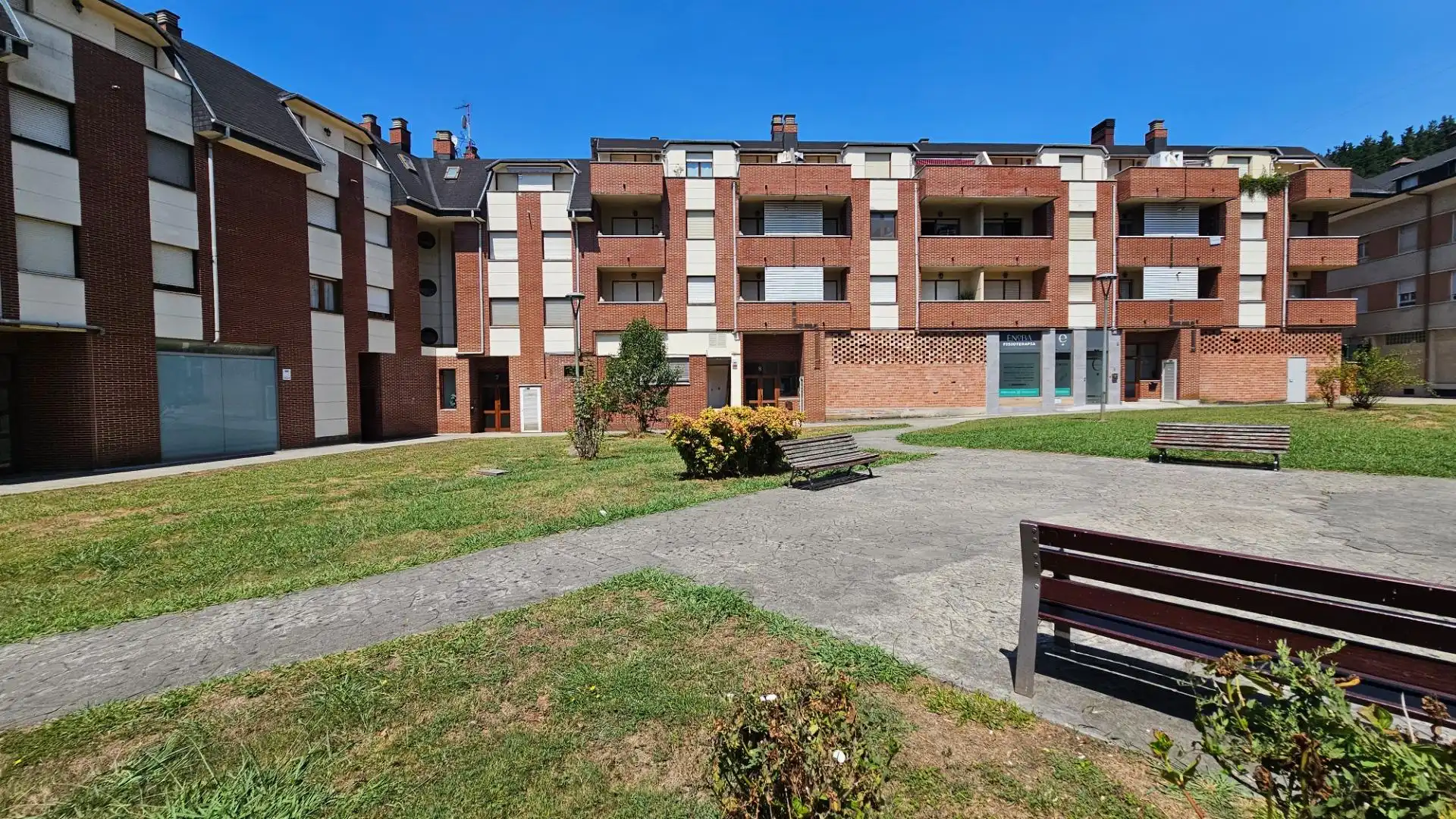 Vista exterior de Ático en venta en Galdakao con Calefacción, Terraza y Trastero