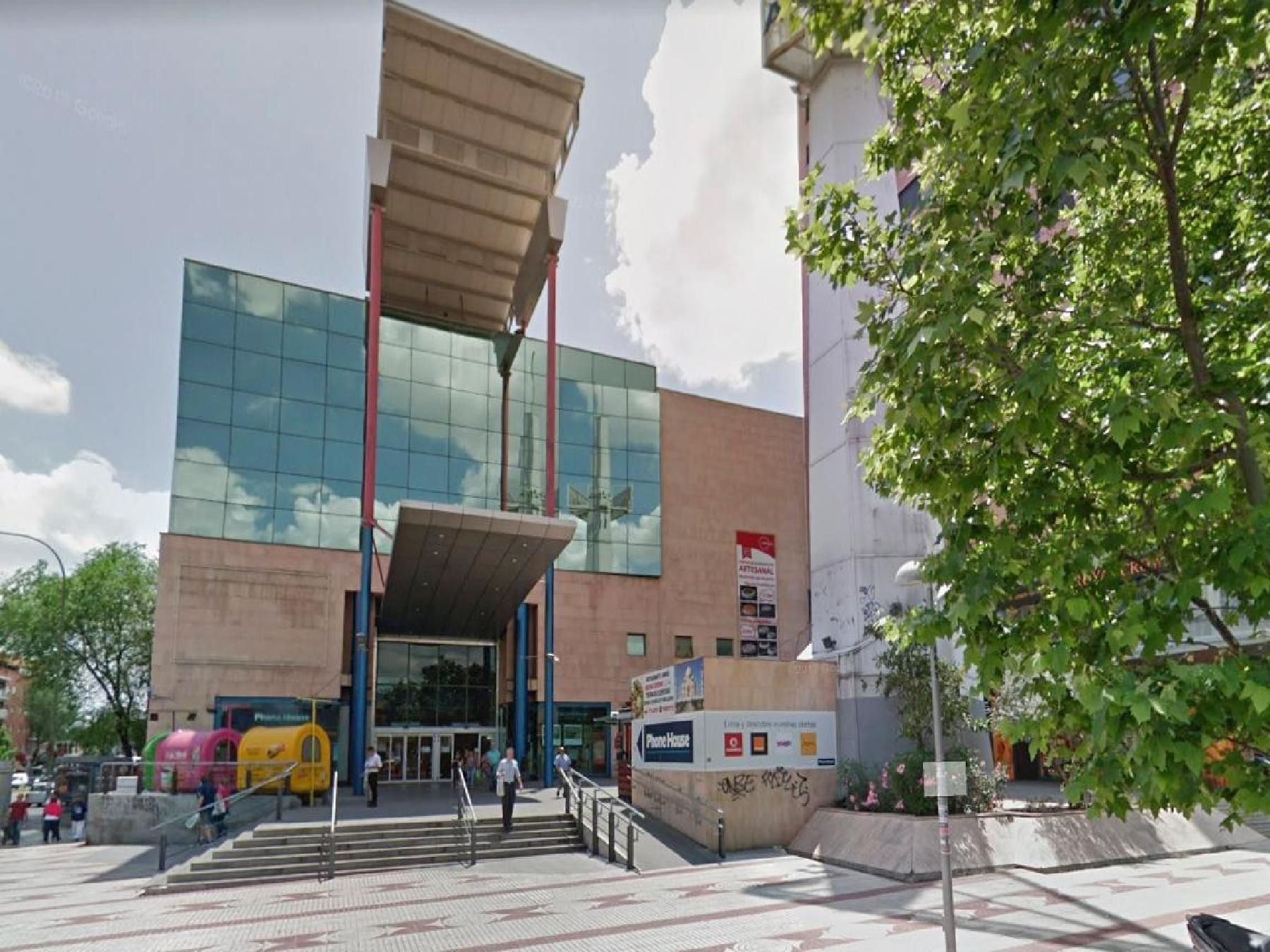 Exterior view of Premises for sale in  Madrid Capital