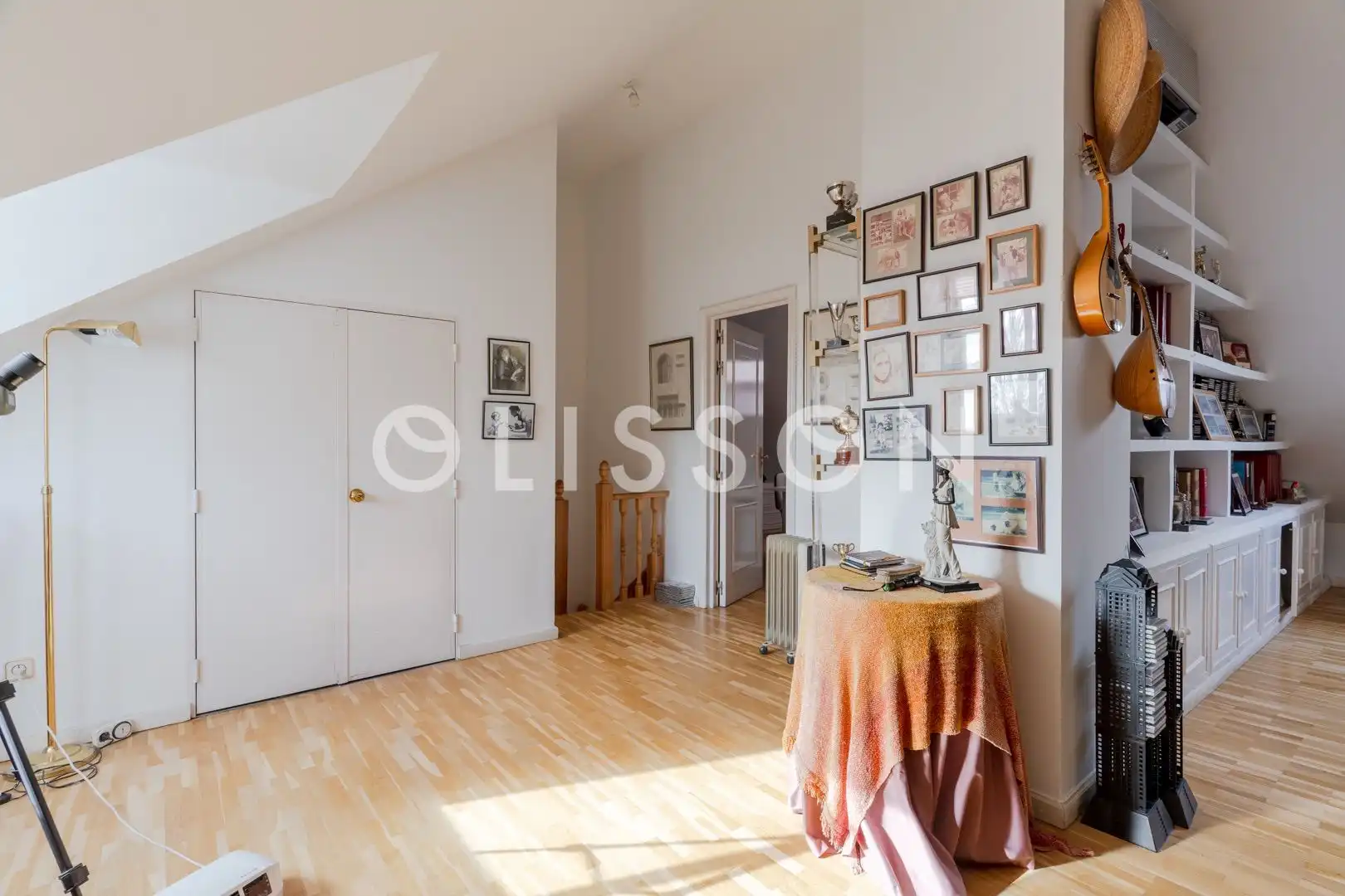 Habitación de Casa o chalet en venta en Madrid con Aire acondicionado, Calefacción y Jardín privado