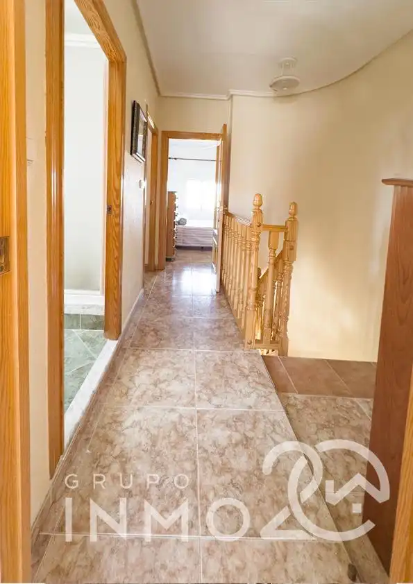 Casa adosada en venta en Sueca con Aire acondicionado, Calefacción y Jardín privado