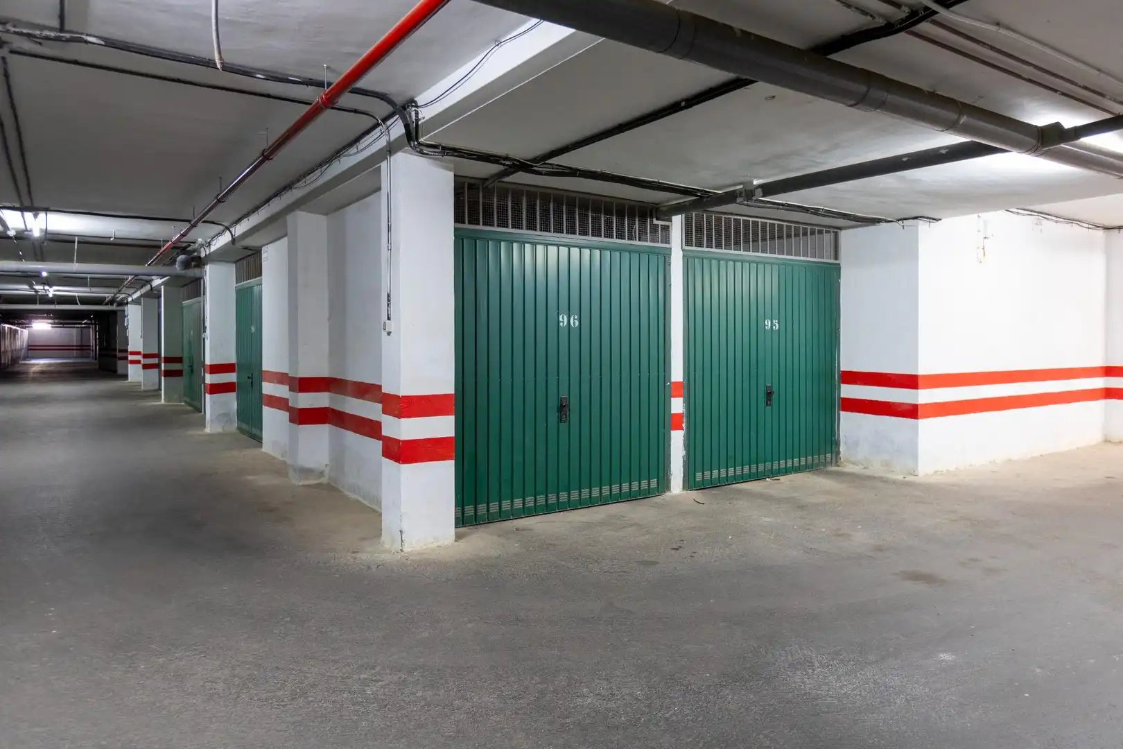 Parking de Ático en venta en Motril con Calefacción, Terraza y Amueblado