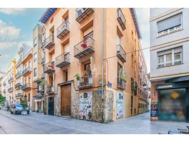 Piso en Venta en Calle Serranos en El Carme