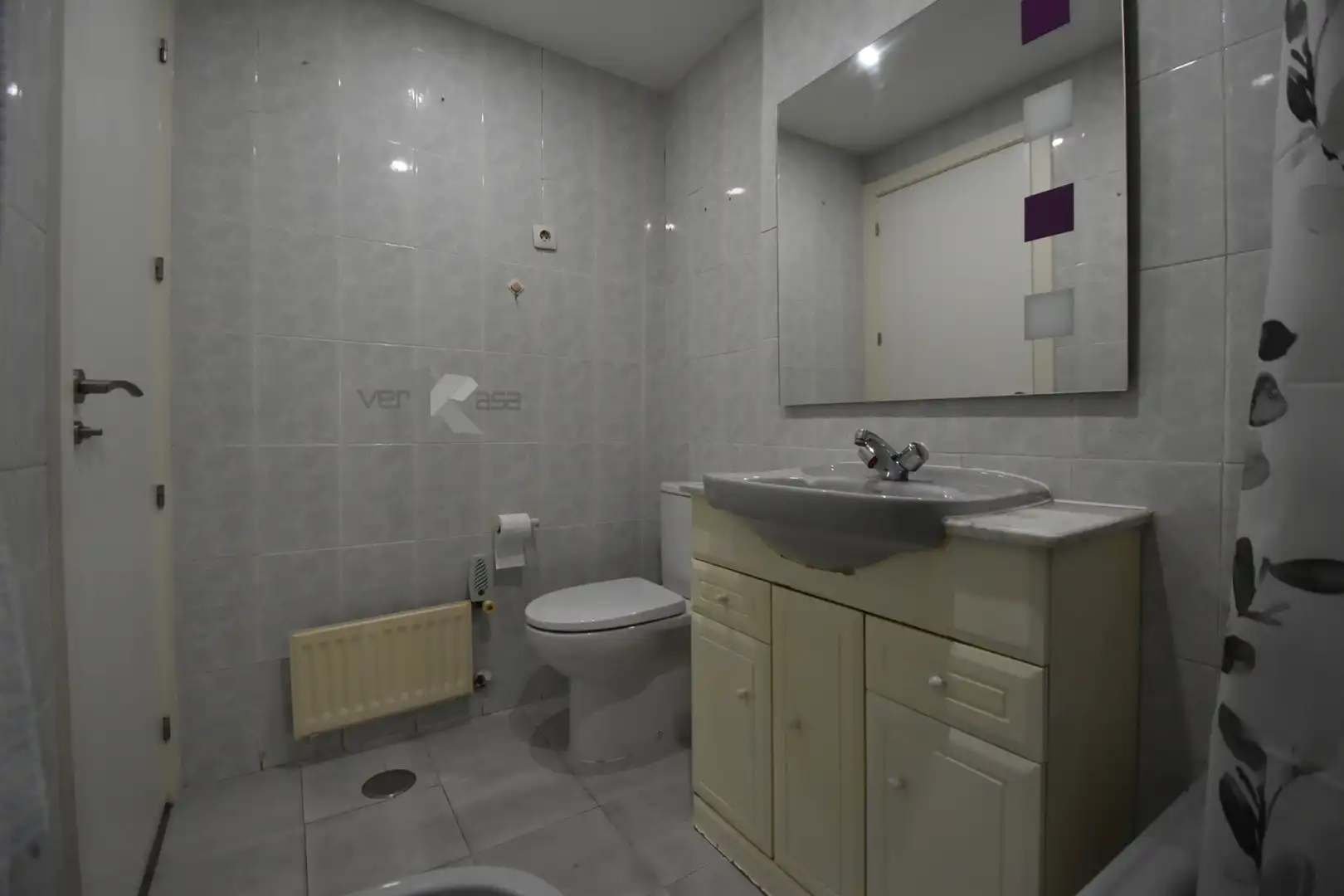 Baño de Piso en venta en Pinto con Aire acondicionado, Calefacción y Parquet