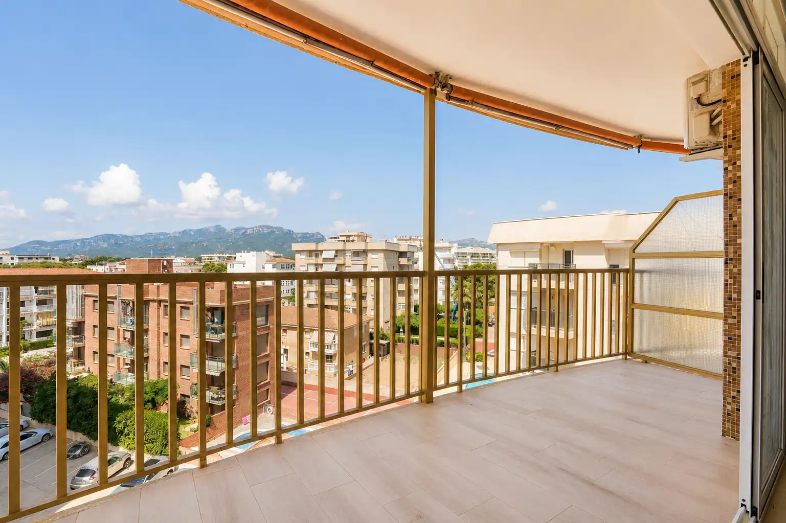 Apartamento con ascensor en venta en Passeig Maritim 116, imagen 11