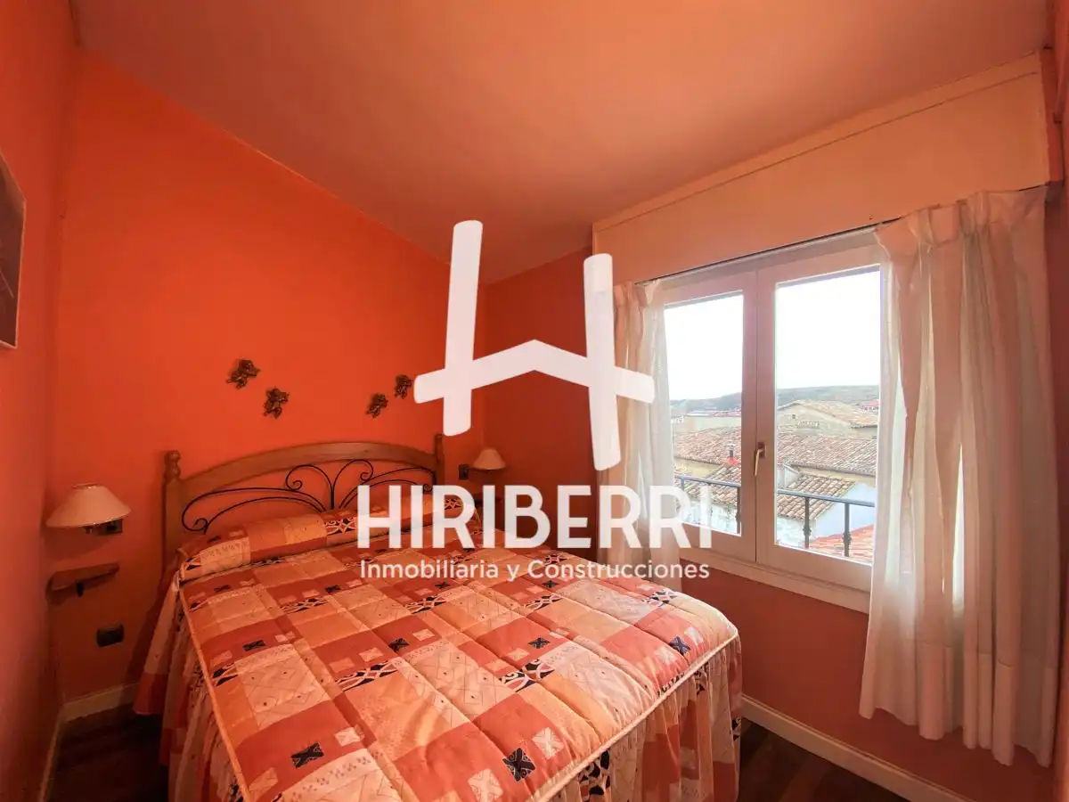Habitación de Ático en venta en Herramélluri con Trastero y Amueblado