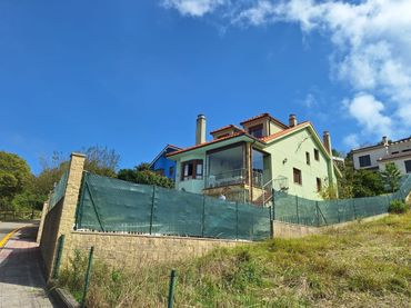 Haus mit Pool zur Miete in Carreño