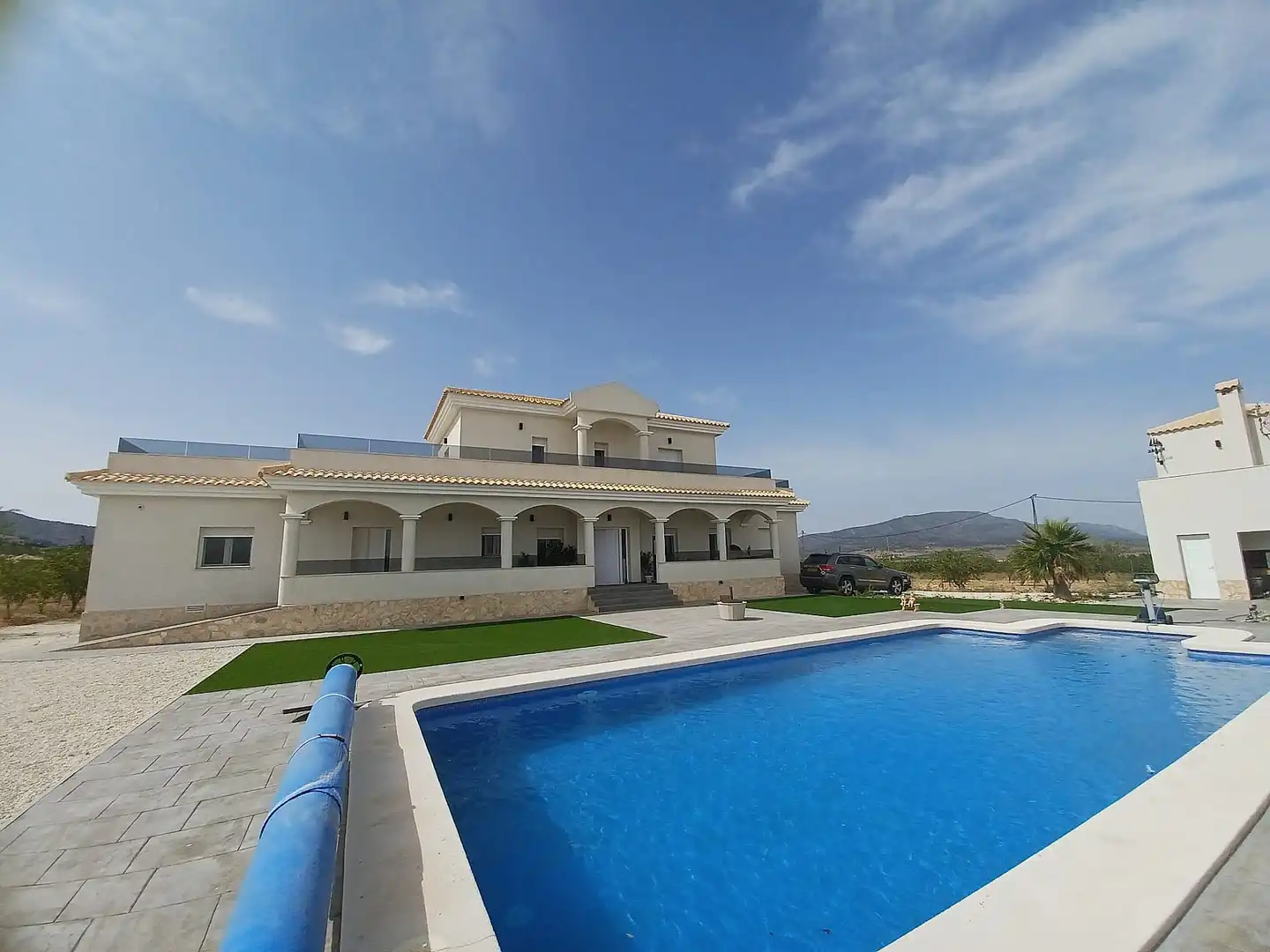Villa zum Verkauf in El Pinós / Pinoso