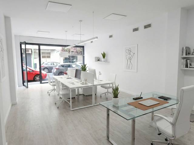 Local comercial en Alquiler en Calle de León XIII, 50 en Cruz Roja