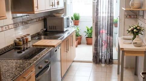 Foto 4 de Piso en venta en Xaquin Lorenzo, O Milladoiro, Ames