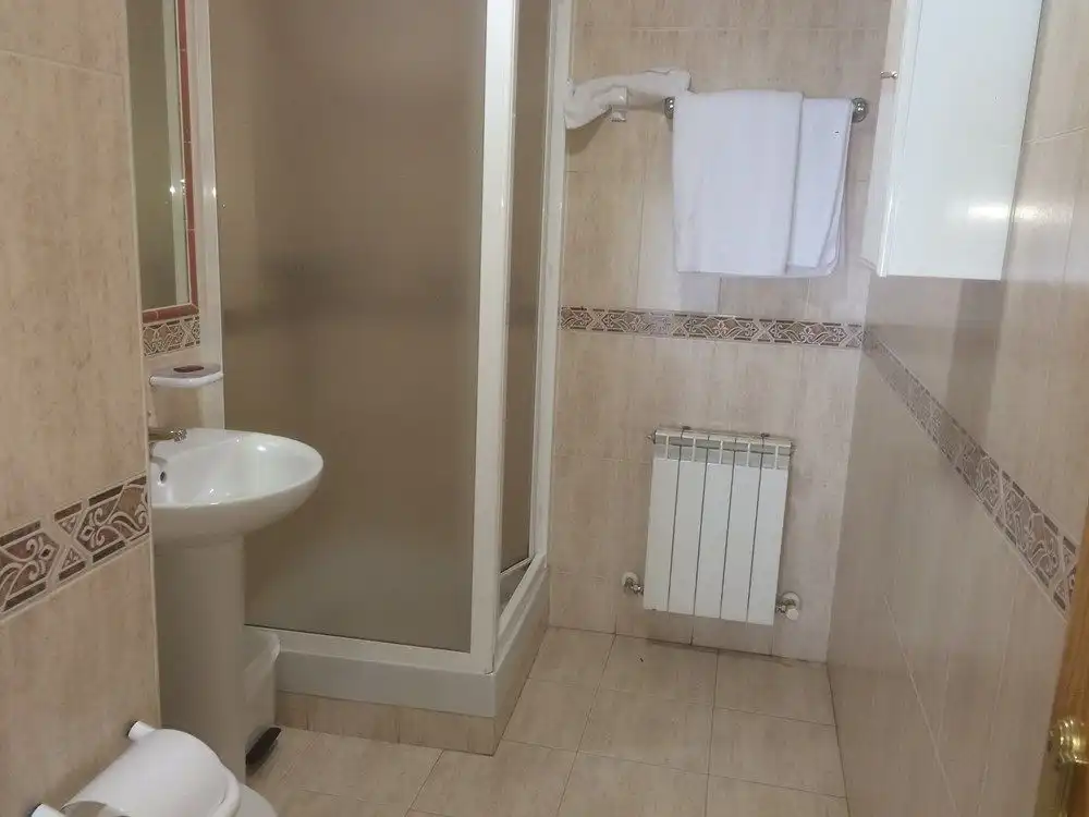 Baño de Local en venta en El Espinar
