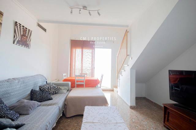 Dúplex en Venta en Fray Francisco Cabezas en Torrefiel