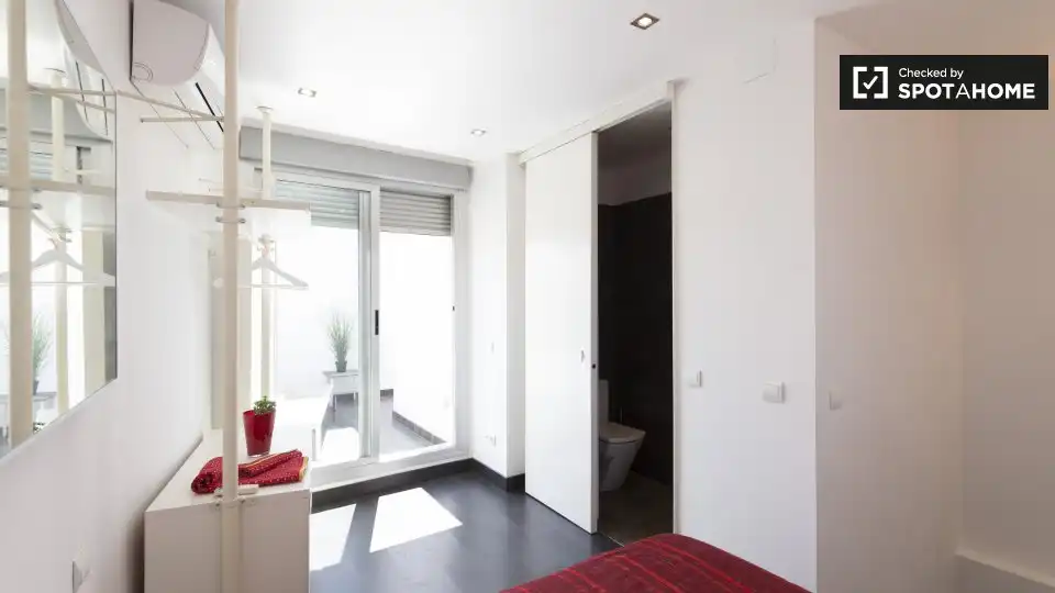 Appartamento con terrazza in affitto a Centro, imagen 19