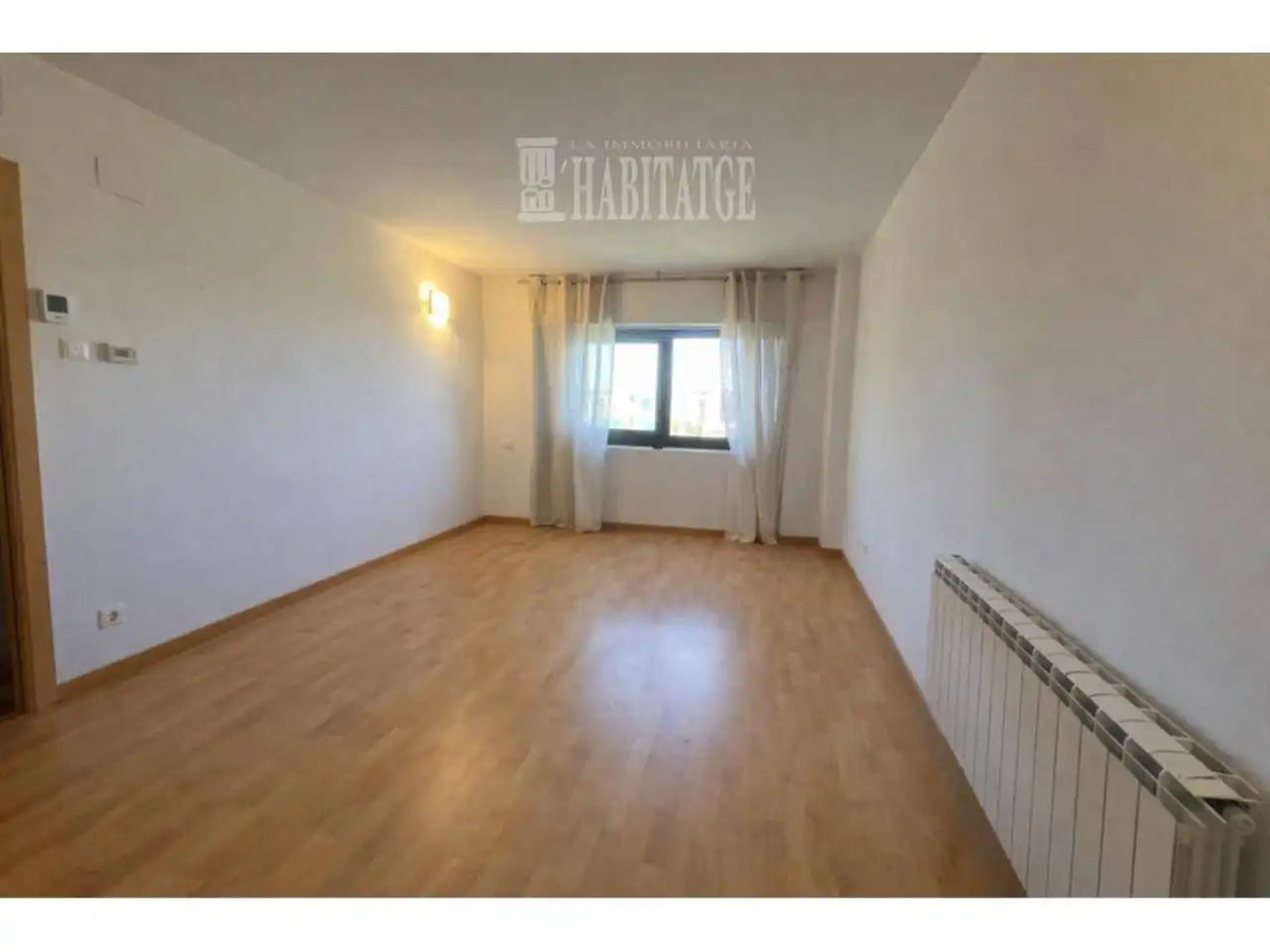 Schlafzimmer von Wohnung zum Verkauf in Vic mit Heizung und Parkett